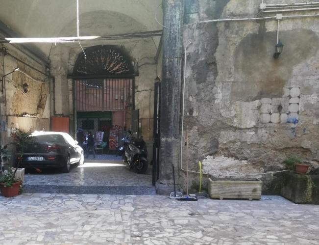 Апартаменти A Napoli Екстер'єр фото